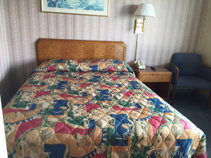 Rainbow Motel Уотертаун Экстерьер фото